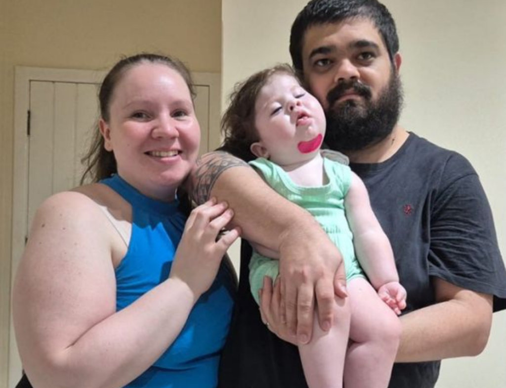 Vaquinha busca arrecadar R$ 30 mil para tratamento de doença rara