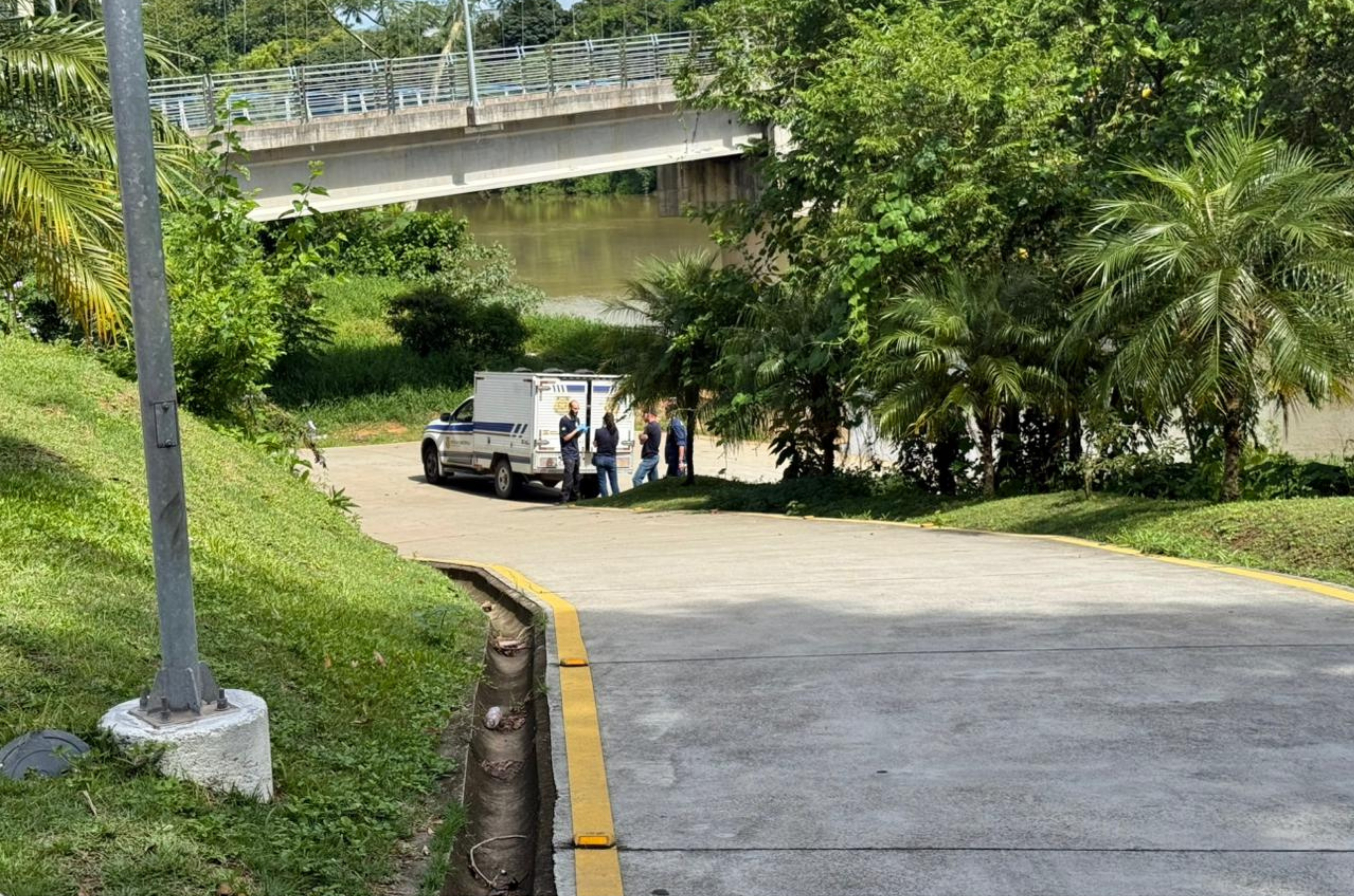 Corpo de homem é localizado no Rio Tubarão após buscas dos bombeiros