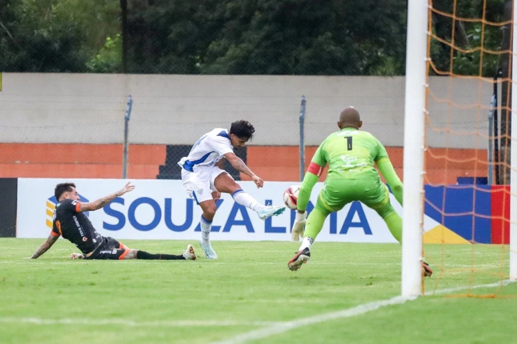 FCF define arbitragem para Santa Catarina x Avaí