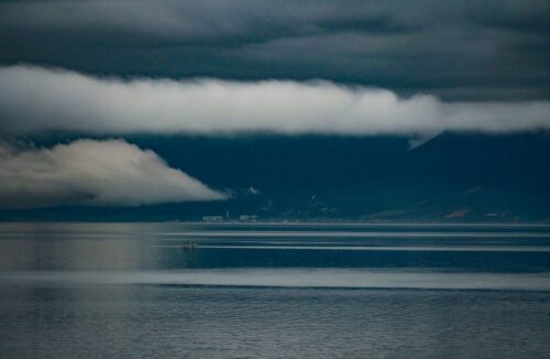 Frente fria provoca temporais e eleva risco de alagamentos em SC neste sábado