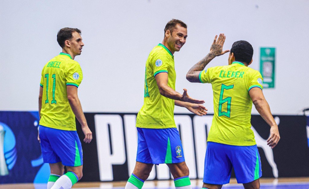 Brasil elimina o Peru e vai encarar a Argentina na final da Copa América de Futsal