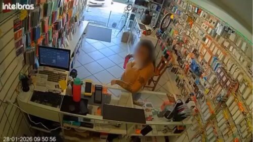 MPSC apura caso de racismo contra atendente em loja de Florianópolis