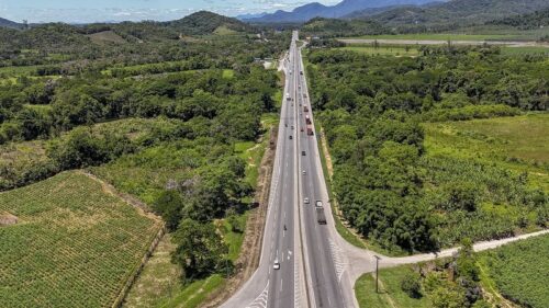 Mais de 1,2 milhão de veículos passam por rodovias em SC