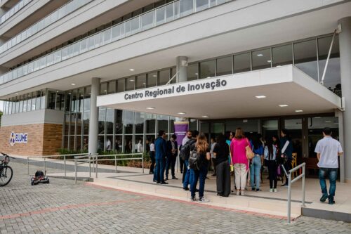 Nomes do empreendedorismo e da inovação palestram gratuitamente em Itajaí