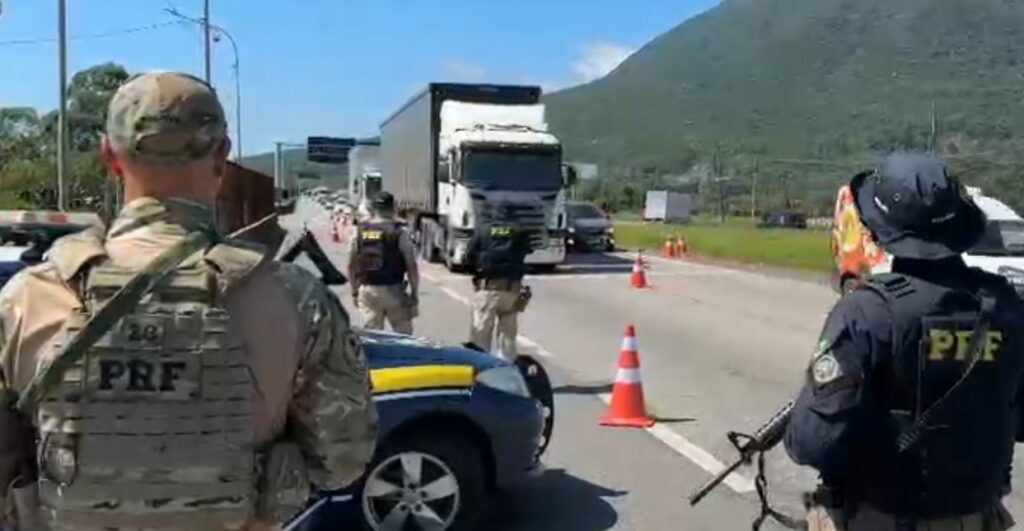 PRF reforça efetivo em Santa Catarina para o carnaval nas BRs