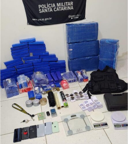 Grupo é preso com 120 quilos de maconha em Blumenau