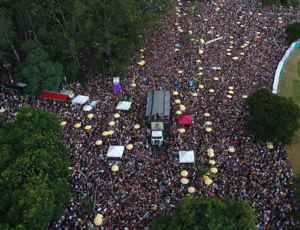 Megablocos reúnem sertanejo e funk no Carnaval de SP