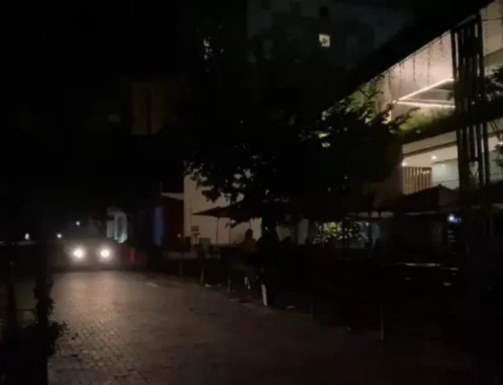 Temporal compromete subestação e provoca apagão em Blumenau