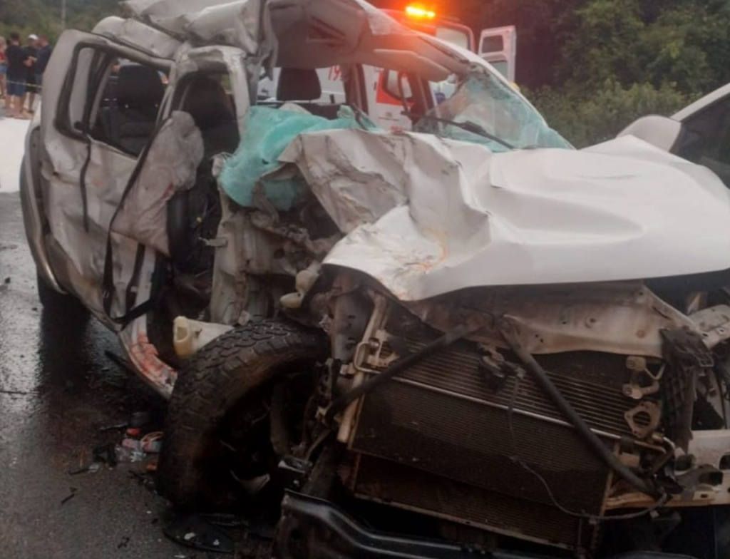 Tragédia na BR-282 deixa três mortos na Grande Florianópolis