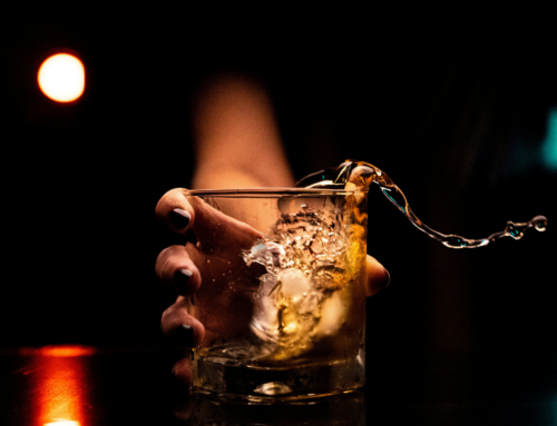 Dia do Combate ao alcoolismo alerta para riscos de violência dentro de casa