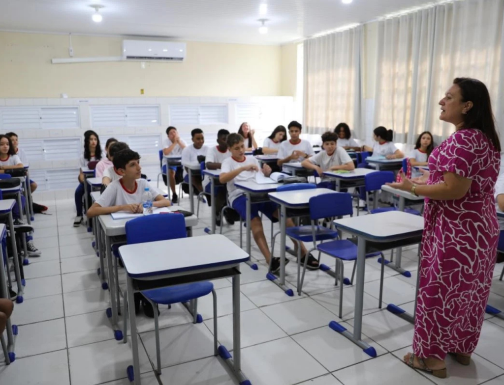 Mais de 21 mil alunos voltam às aulas em Criciúma