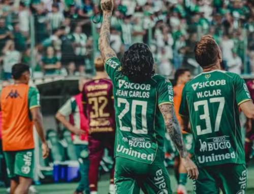 Chapecoense reverte desvantagem e garante vaga na final