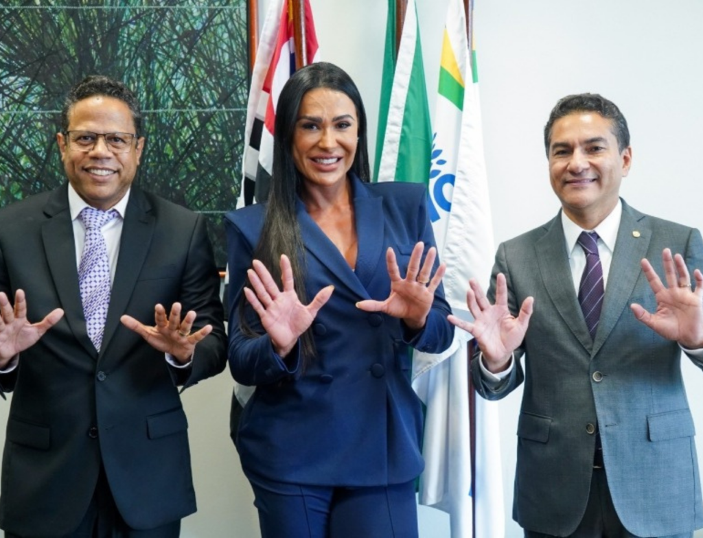 Gracyanne Barbosa se filia ao Republicanos e mira Câmara