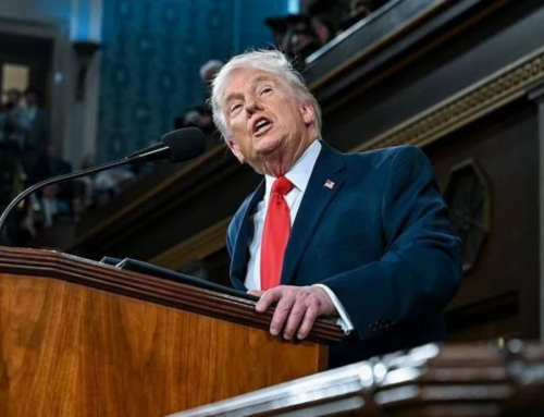 Trump amplia críticas à oposição em discurso ao Congresso