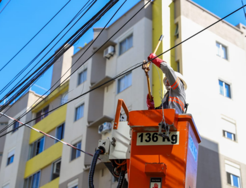 Mais de 200 kg de cabos são retirados no Comerciário