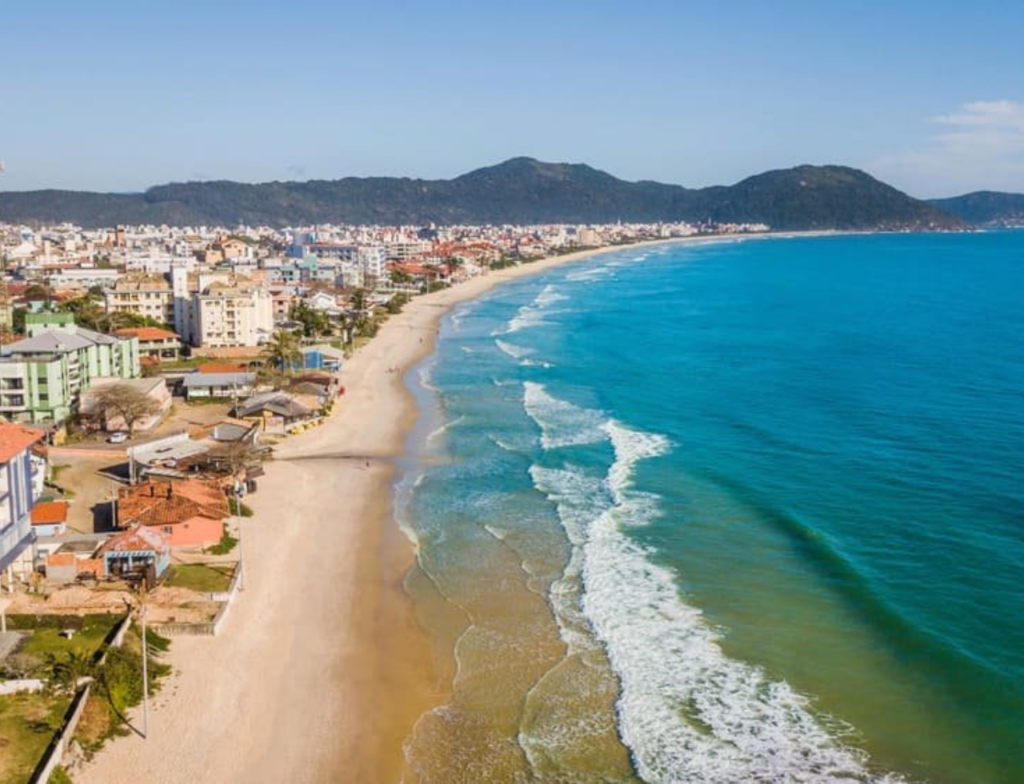 Verão de 2026 começa com menos argentinos no Litoral de Santa Catarina