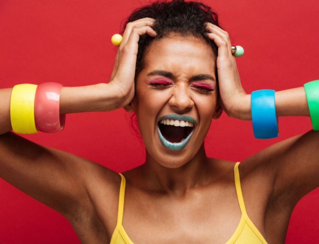 Especialista alerta para riscos vocais no Carnaval