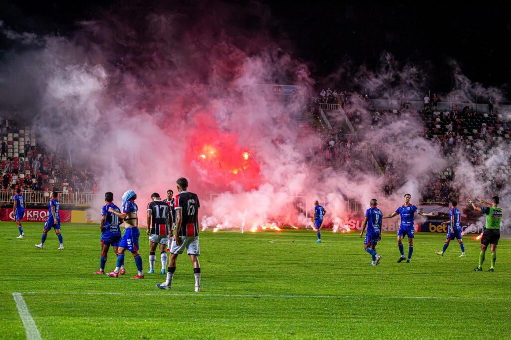 JEC perde três mandos de campo após atos de torcedores na Arena Joinville