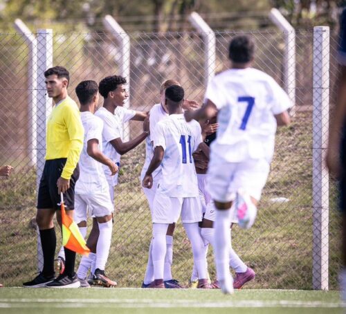 Sub-16 do Barra vence mais uma no Uruguai e lidera grupo na Copa Pioneros