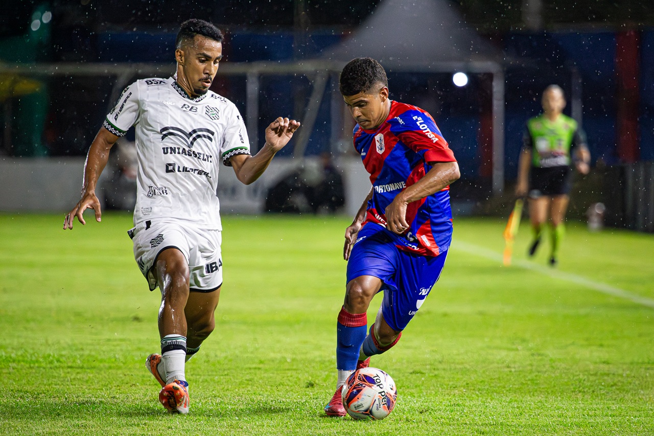 Marcílio Dias defende liderança contra Figueirense para permanecer na elite do futebol de SC