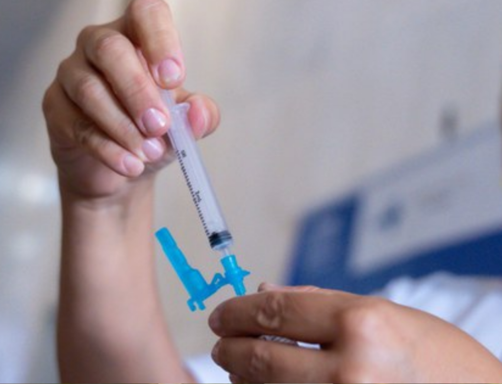 Cocal do Sul inicia vacinação contra a dengue para jovens de 10 a 14 anos