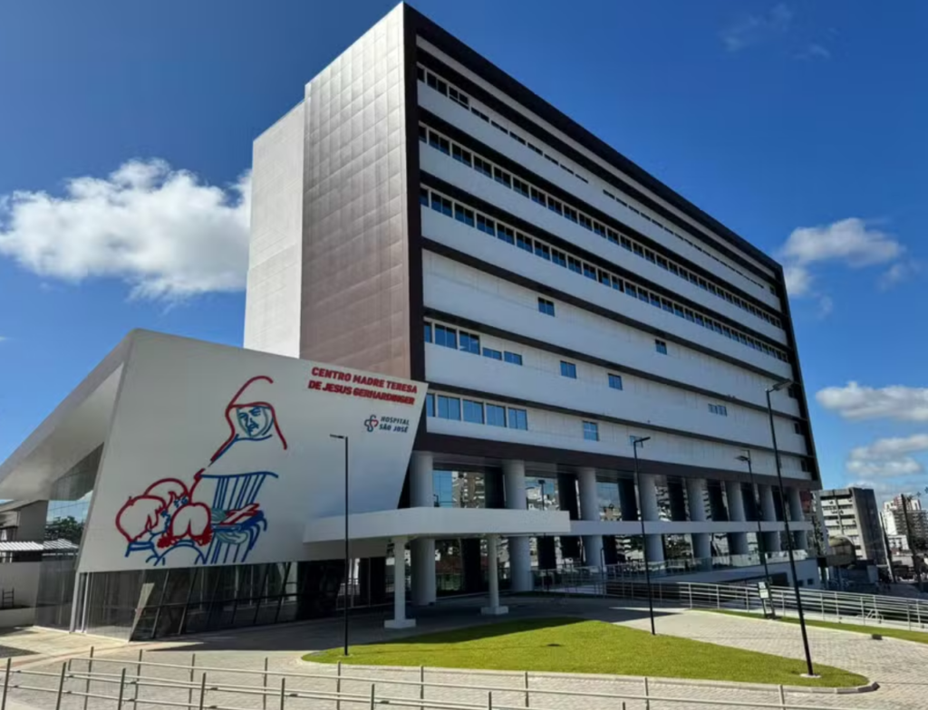 Hospital São José acumula déficit de R$ 4 milhões por mês