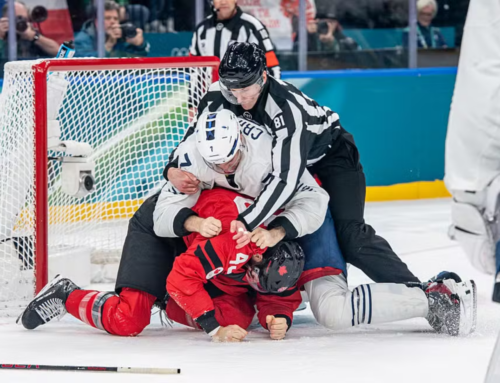 Jogador francês é banido das Olimpíadas após briga no hóquei