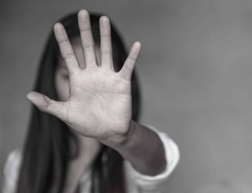 Mulher é agredida e ameaçada de morte pelo companheiro em Içara