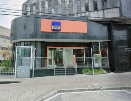 Itaú fecha agência no Centro de Criciúma e sindicato alerta para risco de demissões