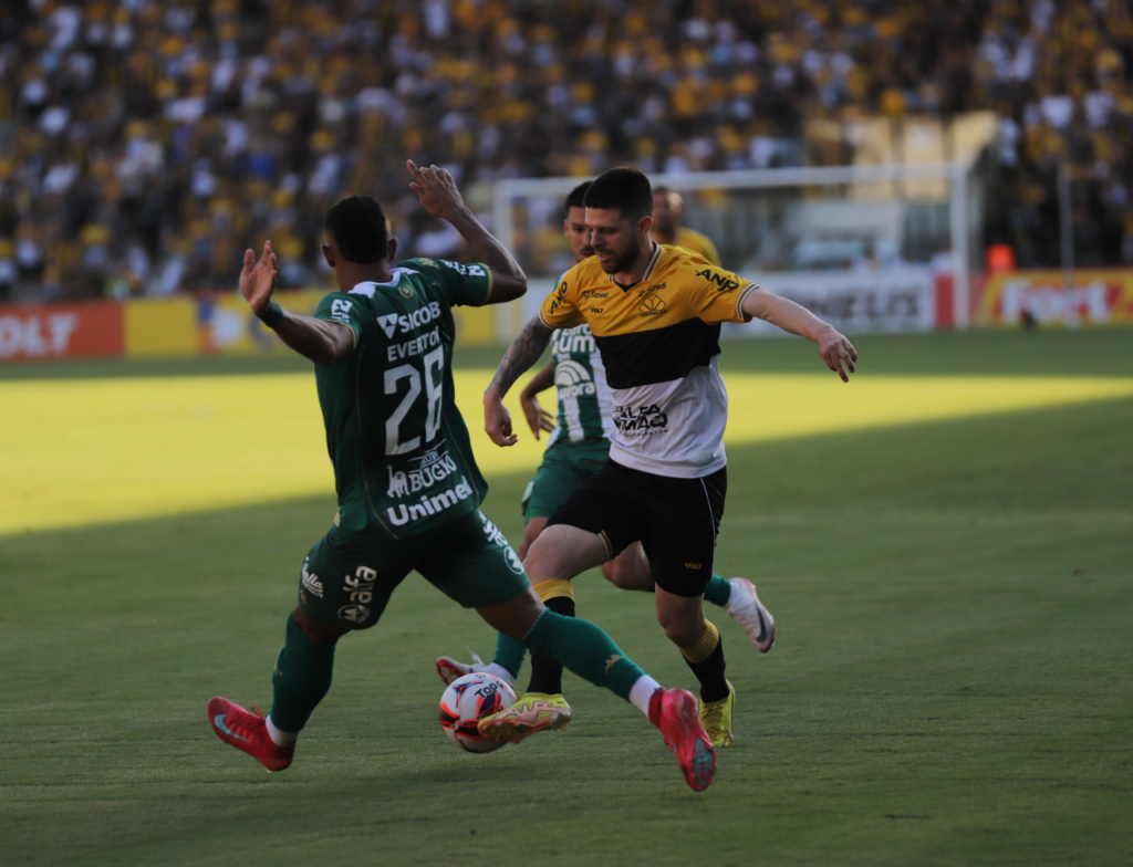 Criciúma define últimos ajustes para decisão contra a Chapecoense