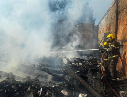 Incêndio destrói residência no bairro Cristo Rei, em Içara