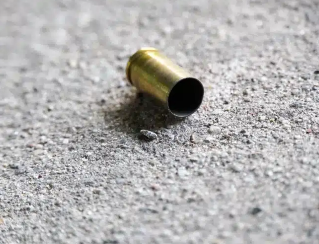 Tiro atinge apartamento em condomínio de Criciúma