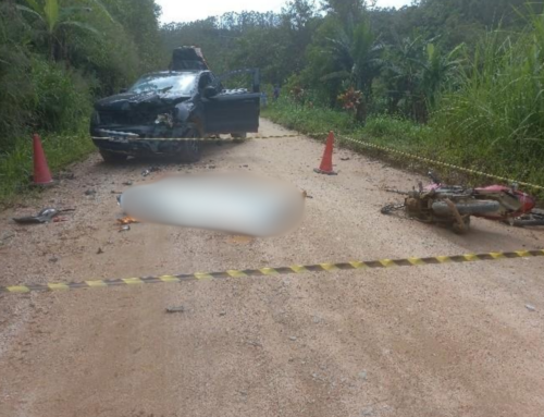 Adolescente de 15 anos morre em colisão frontal