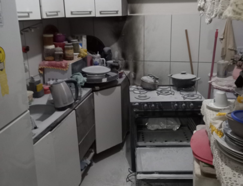 Incêndio atinge apartamento em prédio residencial no bairro Argentina, em Criciúma