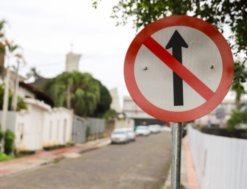 Rua Benjamin Bristot passa a ter mão única em Criciúma