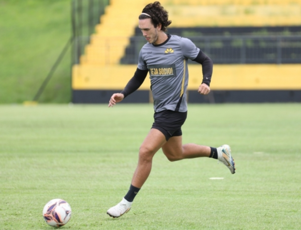 Criciúma faz treino fechado e ganha reforços para decisão contra o Concórdia pela Copa ACESC