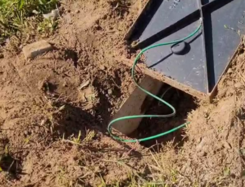 Furto de fios deixa passarela do Parque dos Imigrantes no escuro em Criciúma