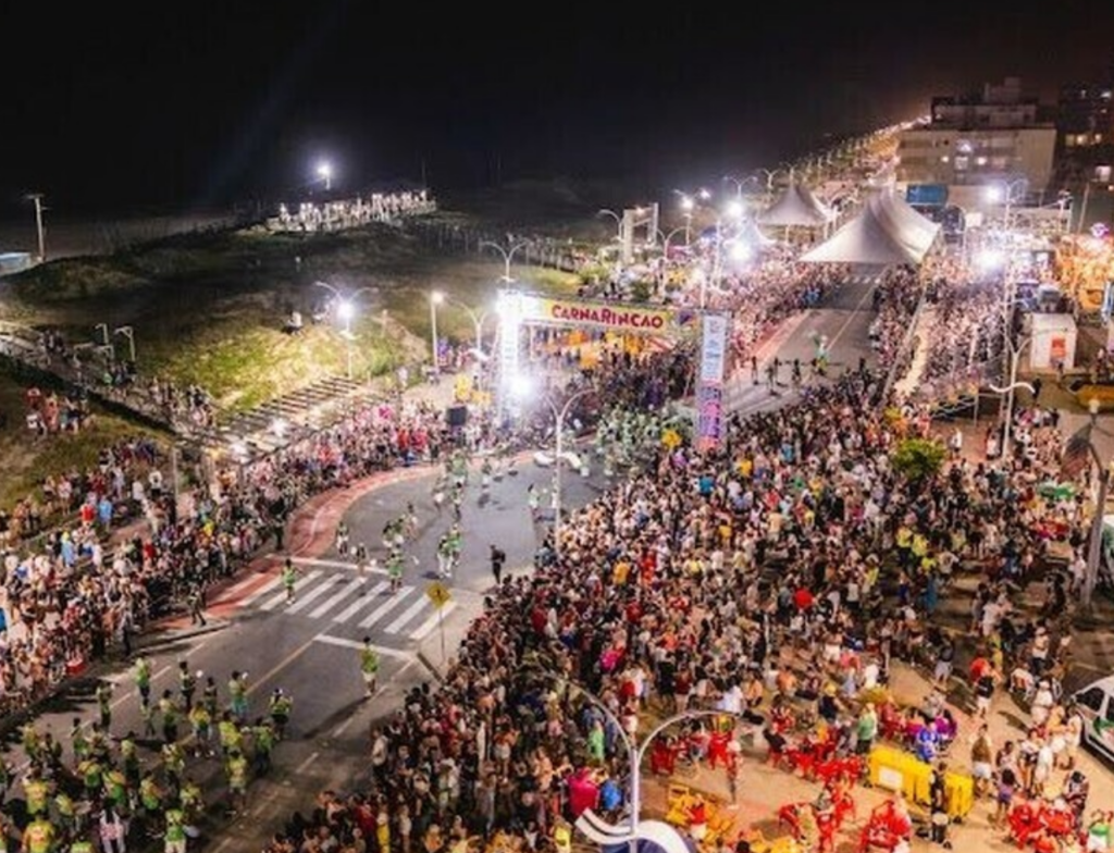 Carnaval altera horários de serviços em Balneário Gaivota, Criciúma e Araranguá