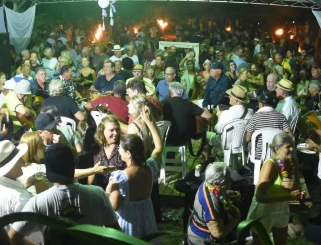 Luau dos Cinquentões chega à 8ª edição no Rincão
