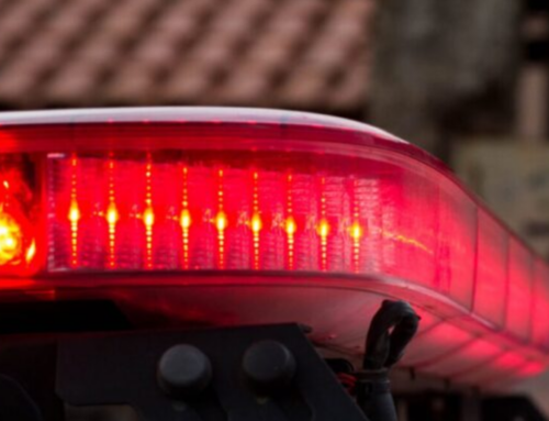 Homem é contido pela PM após agredir esposa durante surto em Criciúma