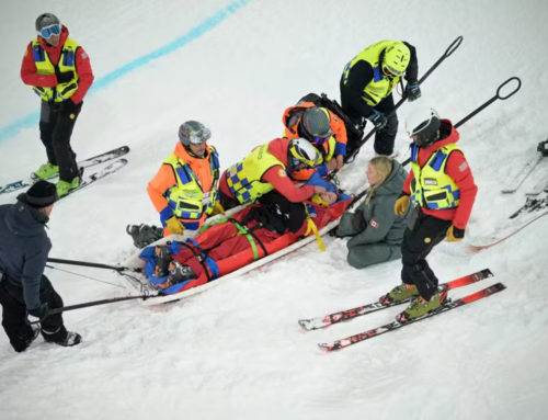 Cassie Sharpe sofre queda e deixa final em alerta