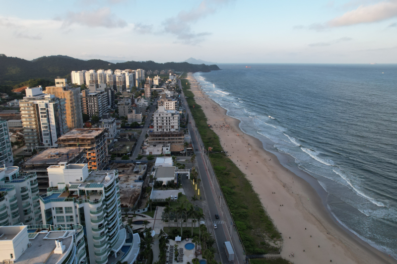 Praia Brava deve receber investimento de R$ 120 milhões até 2032 para obras de revitalização