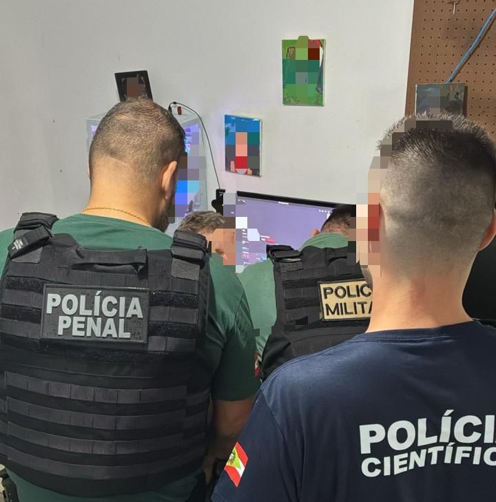 Suspeito por pedofilia é alvo de operação em Itajaí e Camboriú