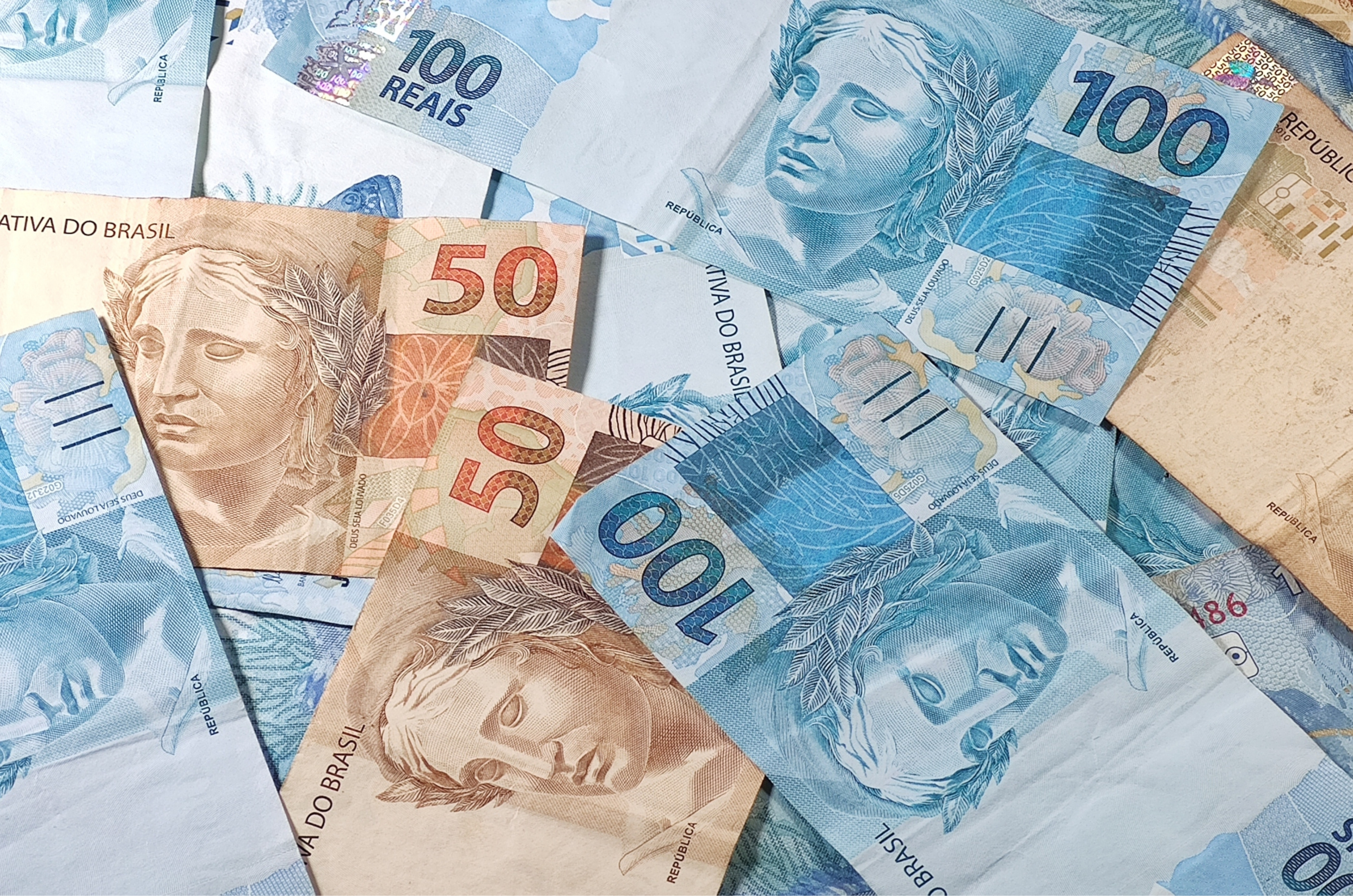 5º dia útil de abril muda tudo: veja quando seu salário cai