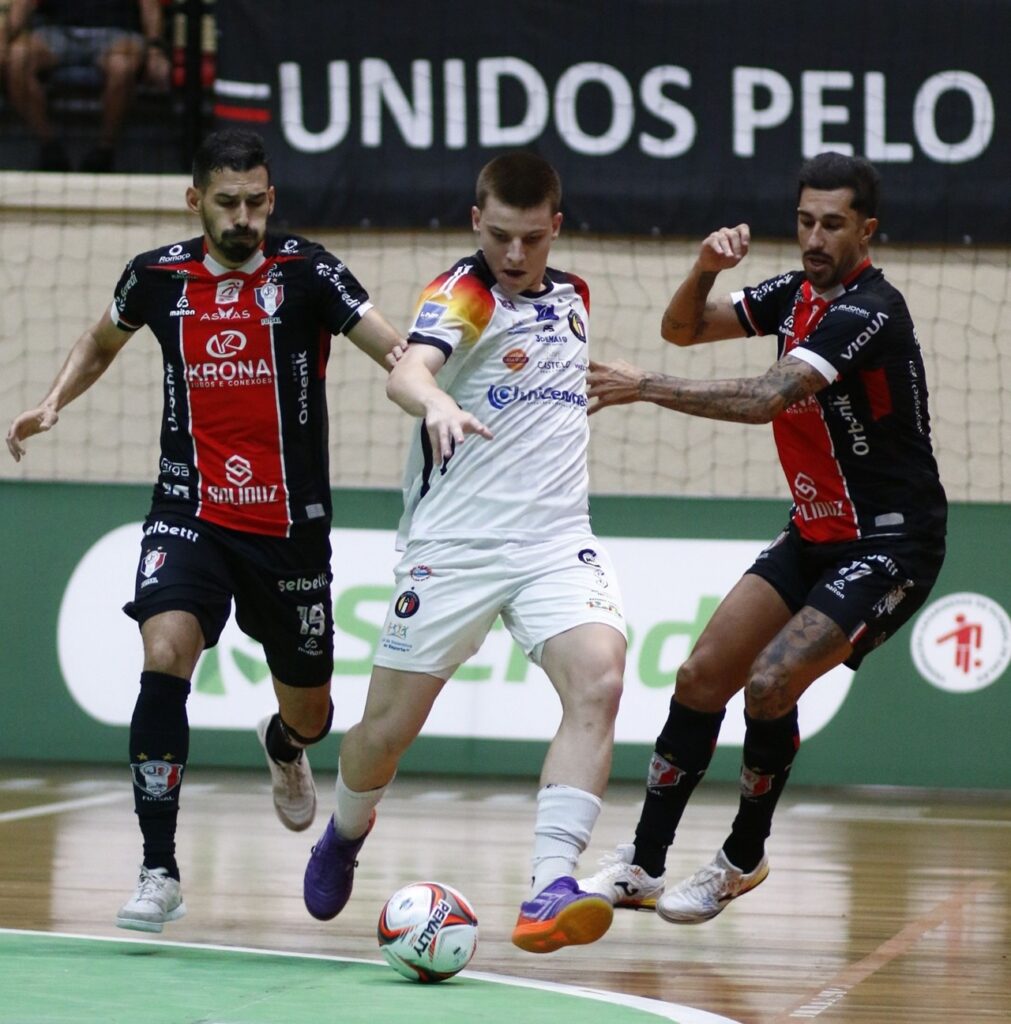 Jec goleia Blumenau na estreia do Catarinense de Futsal da Série Ouro