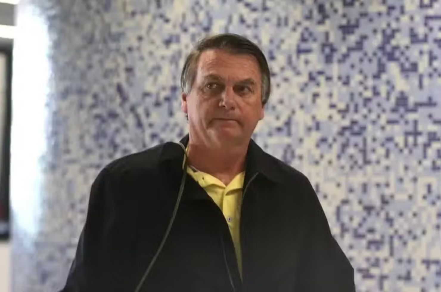 Bolsonaro pode deixar hospital já nesta sexta, diz médico
