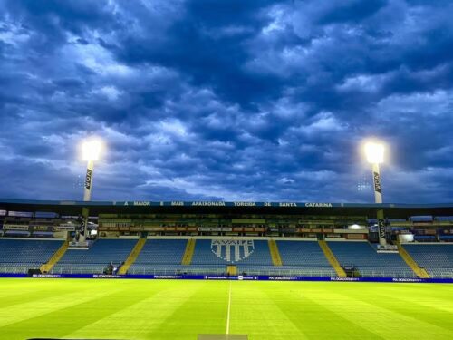 CBF define arbitragem para Avaí x Cianorte