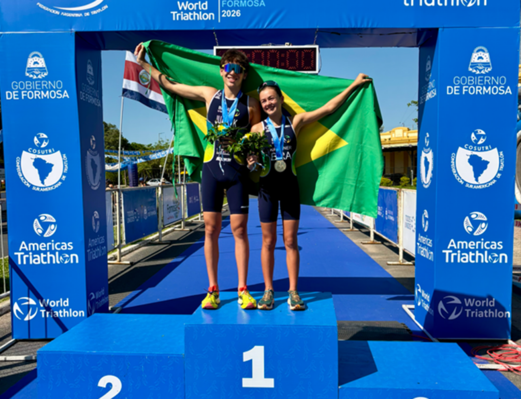 Catarinense de 16 anos conquista prata no Sul-Americano de Triathlon