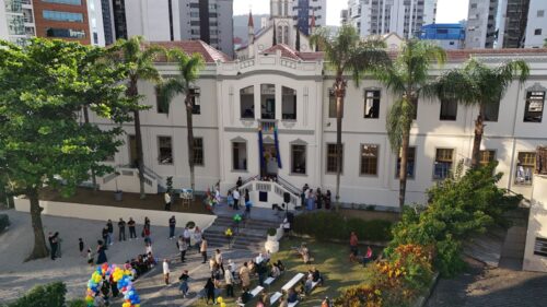 Centro de Florianópolis ganha primeira escola municipal
