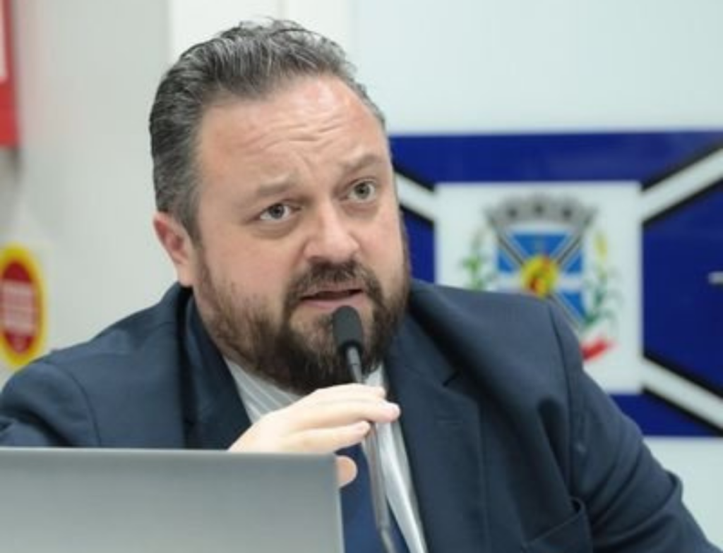 Projeto quer permitir sepultamento de pets com tutores em Tubarão